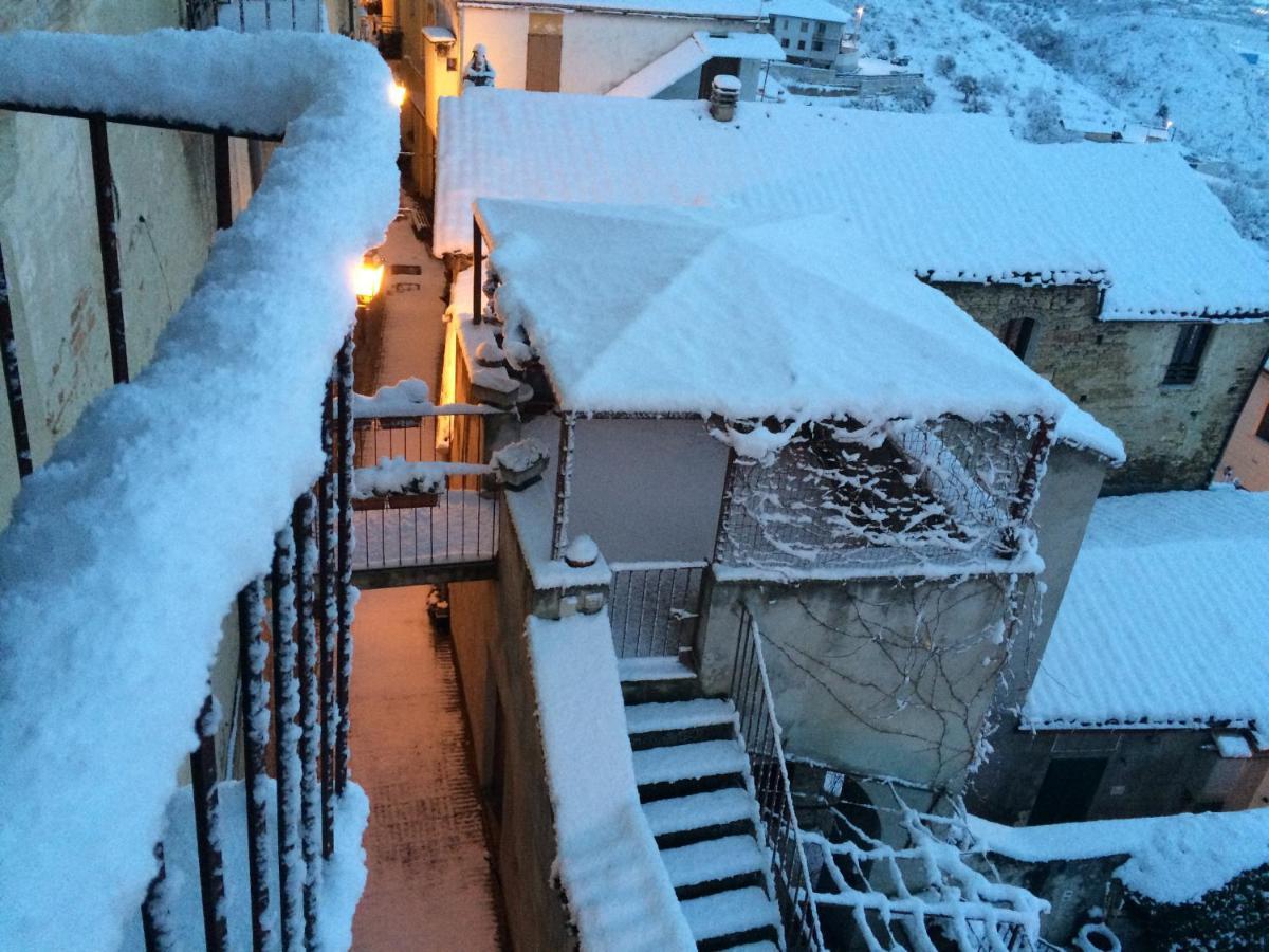 Bed and Breakfast Palazzo De Fabritiis Rosciano  Экстерьер фото
