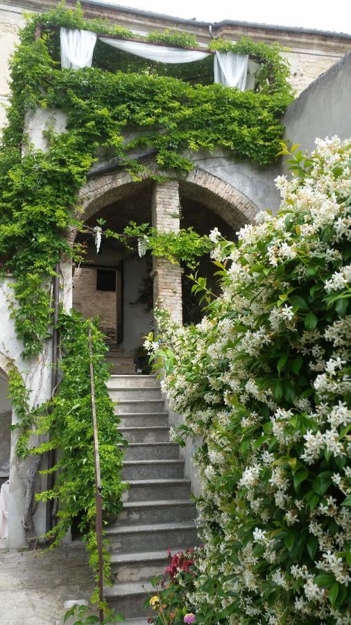 Bed and Breakfast Palazzo De Fabritiis Rosciano  Экстерьер фото