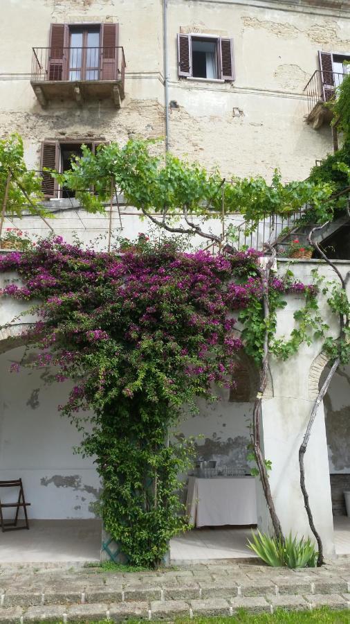 Bed and Breakfast Palazzo De Fabritiis Rosciano  Экстерьер фото